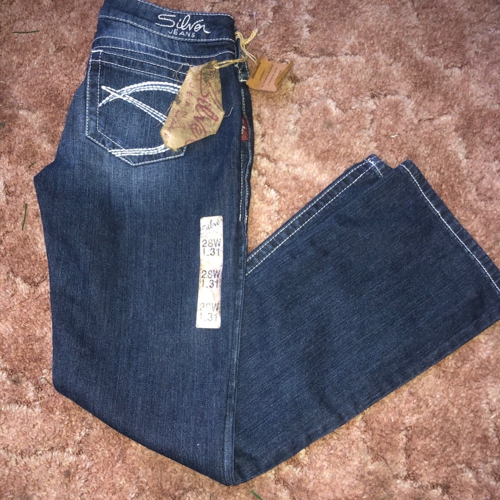 NWT!!! Silver Tuesday Jeans 28/31